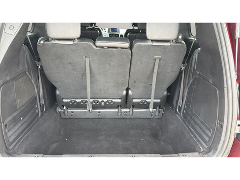 Used 2019 Dodge Grand Caravan GT FWD image 16