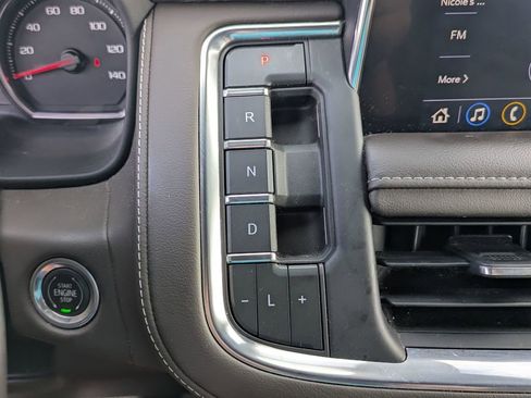 Used 2021 Chevrolet Tahoe LT w/ LT Signature Package image 20