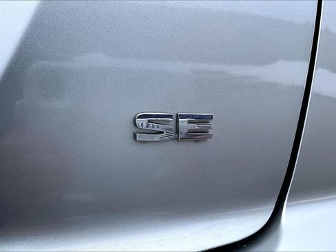 Used 2023 Mitsubishi Eclipse Cross SE image 9