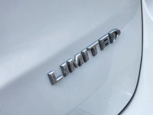 Used 2020 Jeep Grand Cherokee Limited image 12