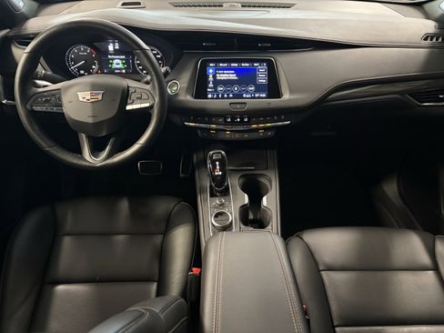 Used 2021 Cadillac XT4 Sport AWD/4WD image 9