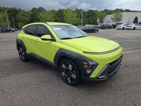 Used 2024 Hyundai Kona SEL w/ Convenience Package FWD image 1