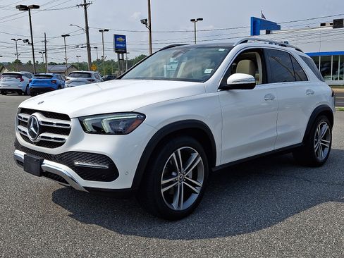 Used 2020 Mercedes-Benz GLE 350 4MATIC image 3