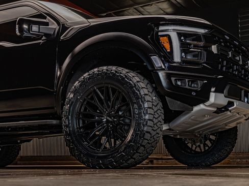 Used 2026 Ford F150 Raptor AWD/4WD image 12