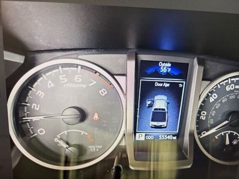 Used 2019 Toyota Tacoma SR5 image 4