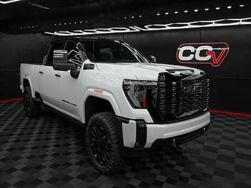 New 2026 GMC Sierra 2500 Denali Ultimate AWD/4WD image 22