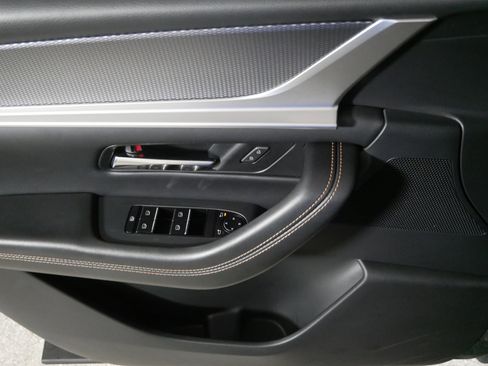 Used 2025 MAZDA CX-90 3.3 Turbo w/ Premium Sport Pkg image 19