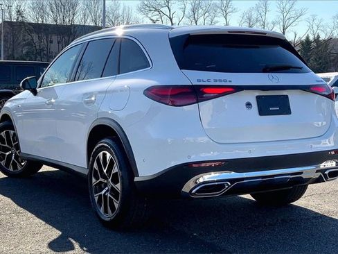 Used 2025 Mercedes-Benz GLC 350e 4MATIC image 10