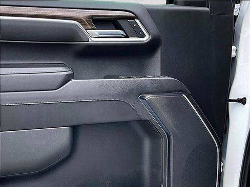 Used 2023 Chevrolet Silverado 1500 LT RWD image 18
