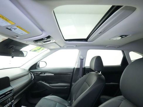 Used 2024 Kia Seltos EX image 17