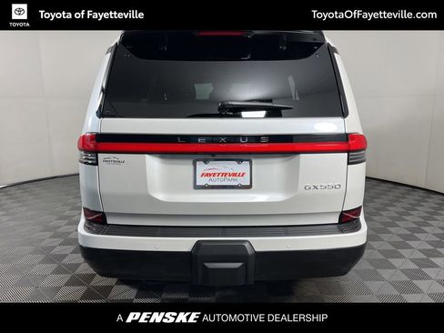 Used 2026 Lexus GX 550 w/ Cold Area Package image 14