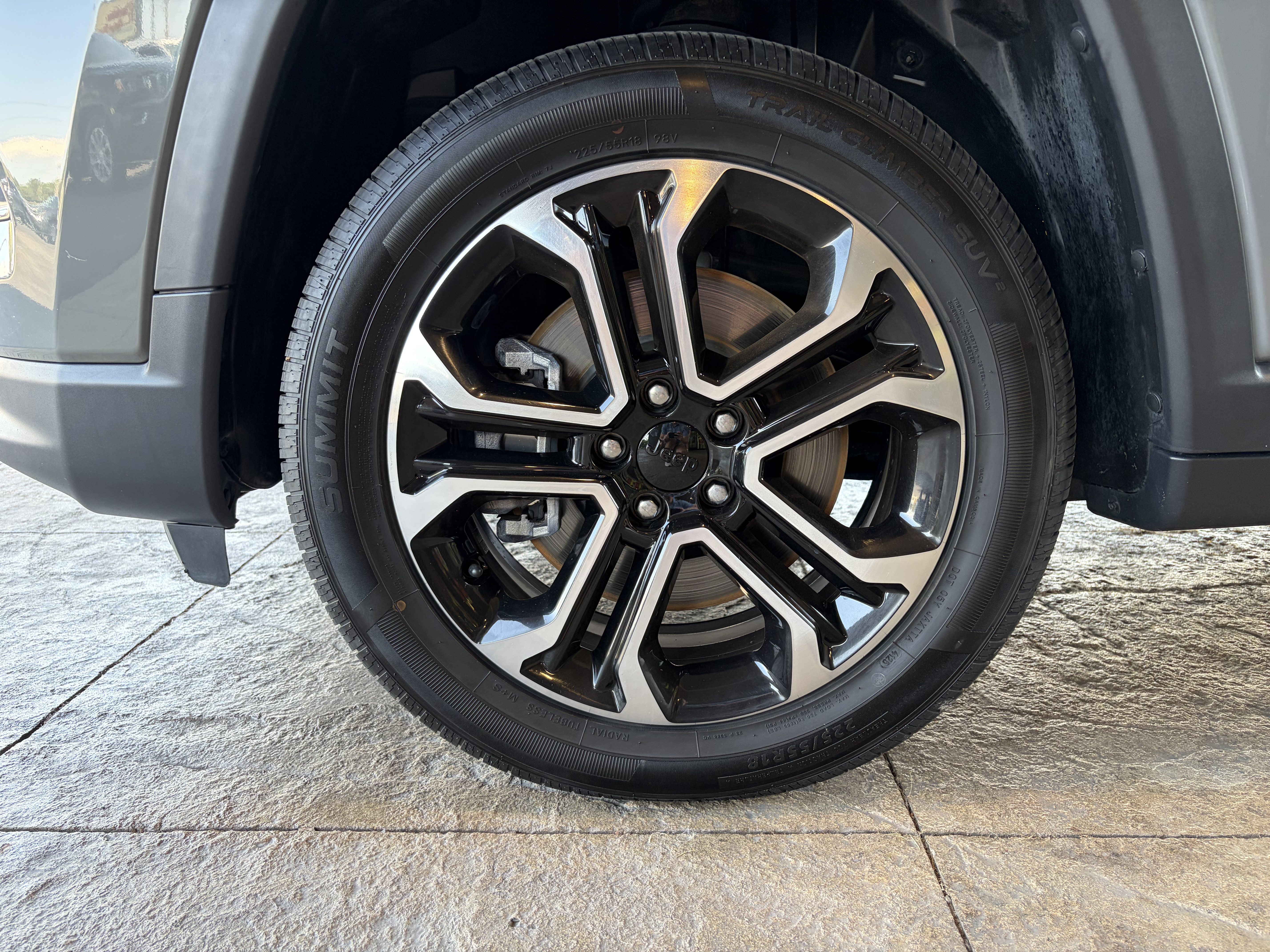 Used 2024 Jeep Compass Limited AWD/4WD image 10