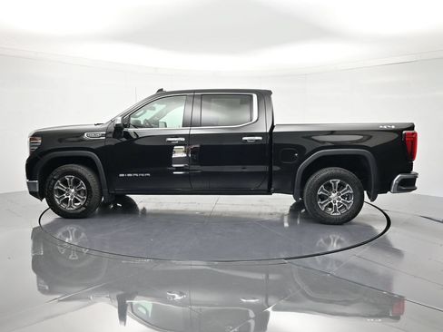 Certified 2025 GMC Sierra 1500 SLT AWD/4WD image 8
