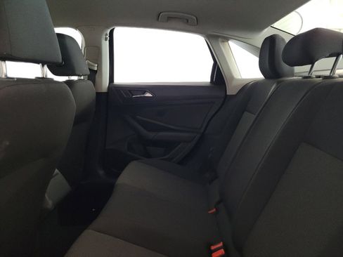 Used 2021 Volkswagen Jetta SE FWD image 18