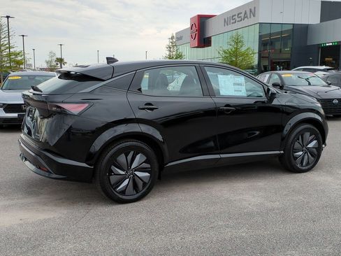 New 2024 Nissan Ariya AWD image 4