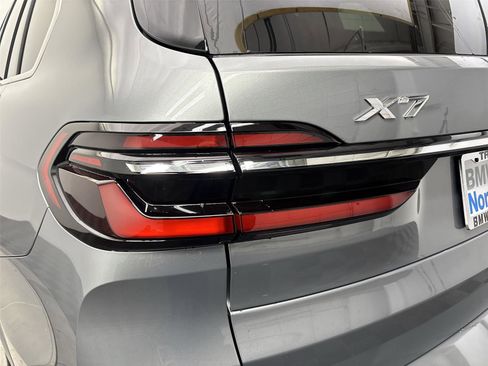 New 2026 BMW X7 xDrive40i w/ Premium Package image 19