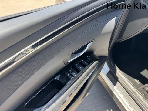 Used 2022 Hyundai Tucson SEL w/ Convenience Package FWD image 9
