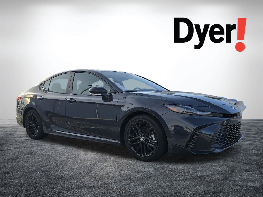 Used 2025 Toyota Camry SE FWD image 2