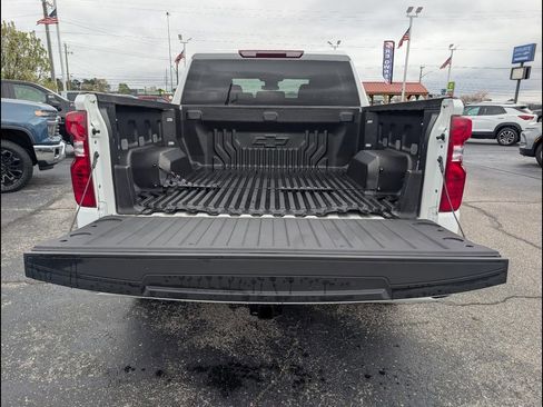 Used 2023 Chevrolet Silverado 1500 Custom image 22
