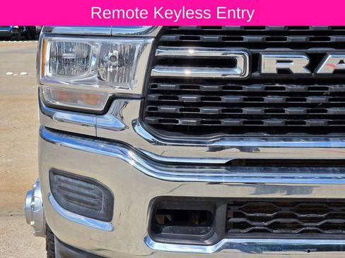 Used 2024 RAM 3500 SLT w/ Quick Order Package 2YG SLT AWD/4WD image 11