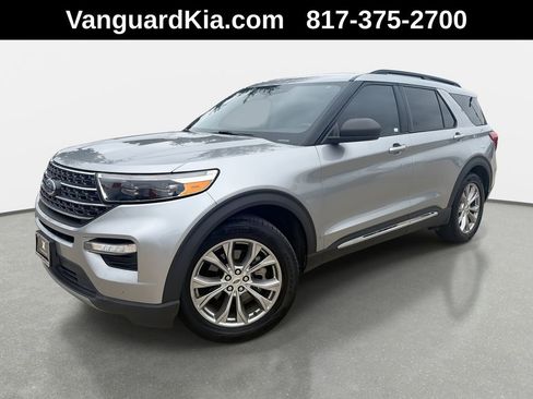 Used 2021 Ford Explorer XLT w/ Equipment Group 202A RWD image 1