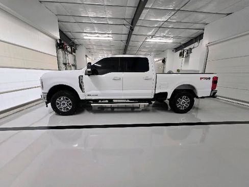 Used 2024 Ford F250 Lariat w/ FX4 Off-Road Package AWD/4WD image 6