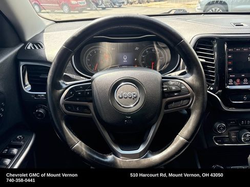 Used 2019 Jeep Cherokee Limited AWD/4WD image 17