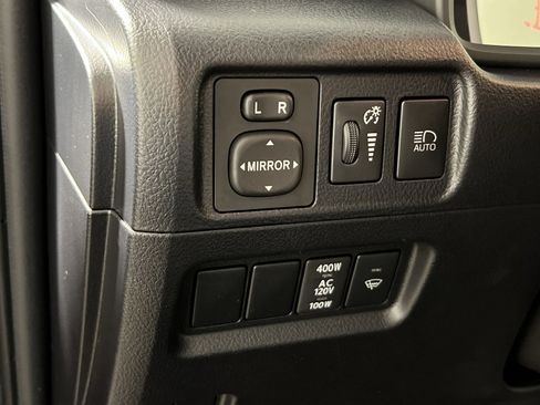 Used 2024 Toyota 4Runner SR5 Premium image 31