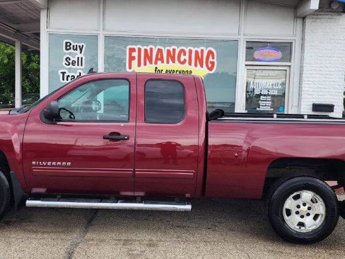 Used 2013 Chevrolet Silverado 1500 LT w/ All-Star Edition AWD/4WD image 2