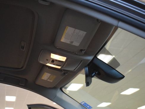 Used 2018 Toyota RAV4 Limited w/ Advanced Technology Package AWD/4WD image 37