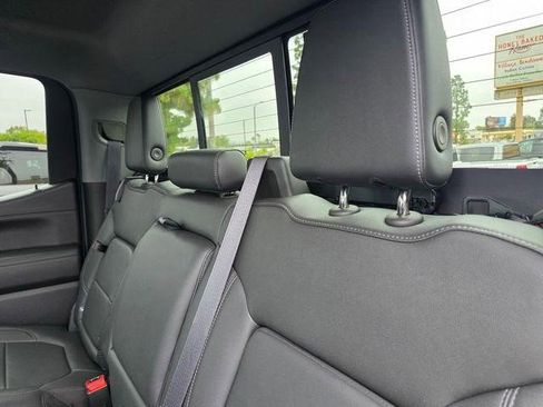 Used 2021 Chevrolet Silverado 1500 LT Trail Boss w/ Convenience Package II AWD/4WD image 13