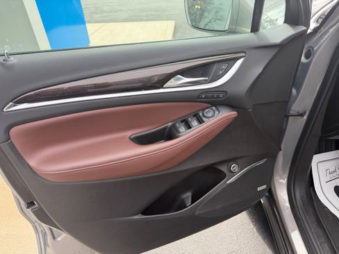 Used 2018 Buick Enclave Avenir w/ Avenir Technology Package image 15