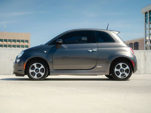 Used 2015 FIAT 500 e FWD image 10