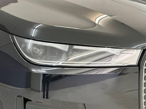 Used 2024 BMW iX xDrive50 AWD/4WD image 11