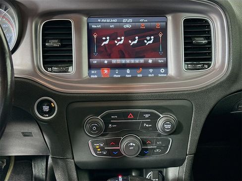 Used 2023 Dodge Charger SXT image 15
