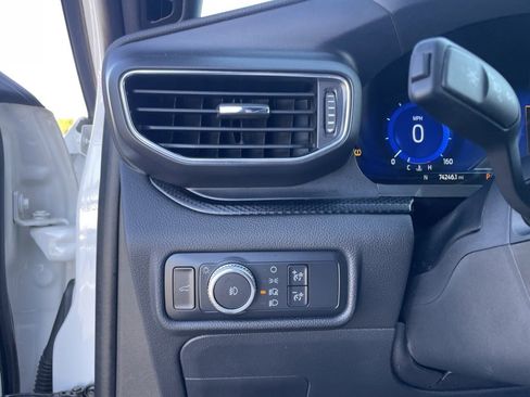 Used 2020 Ford Explorer ST w/ ST Street Pack image 18