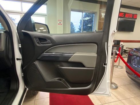 Used 2016 Chevrolet Colorado W/T w/ WT Convenience Package image 13