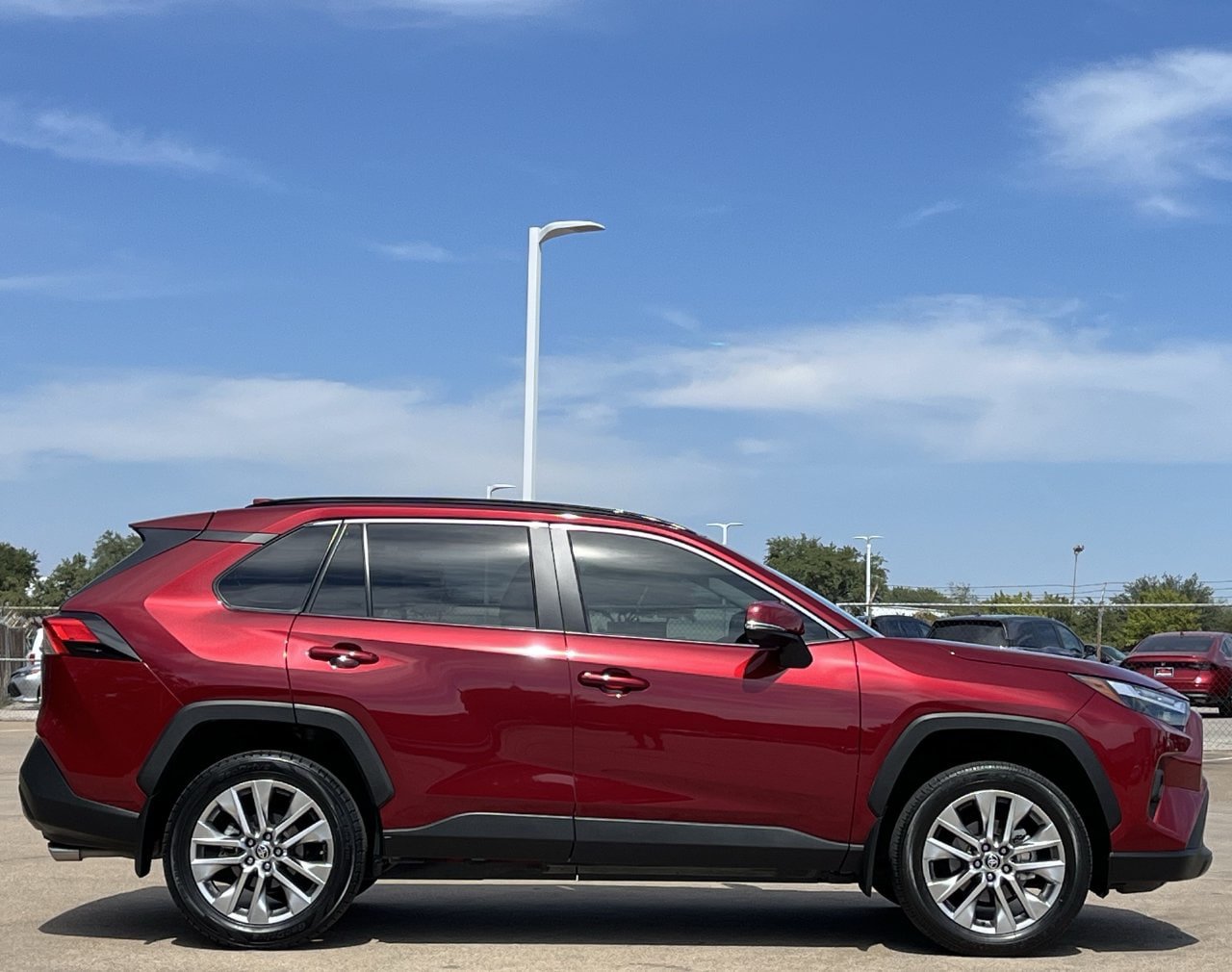 Used 2025 Toyota RAV4 XLE Premium FWD image 3