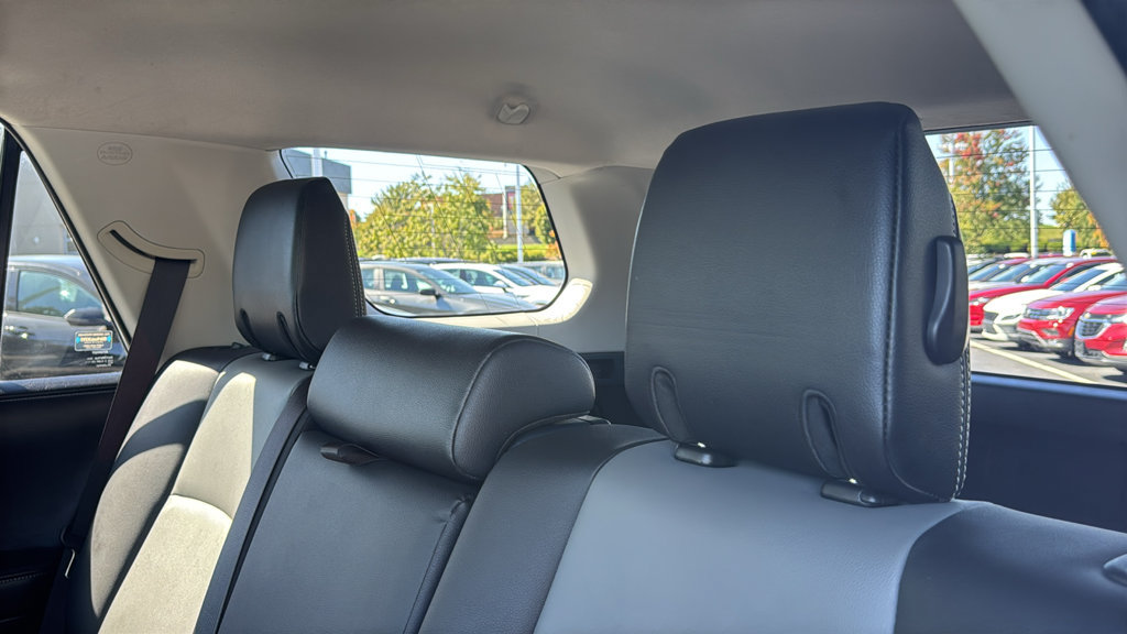 Used 2016 Toyota 4Runner SR5 Premium AWD/4WD image 26