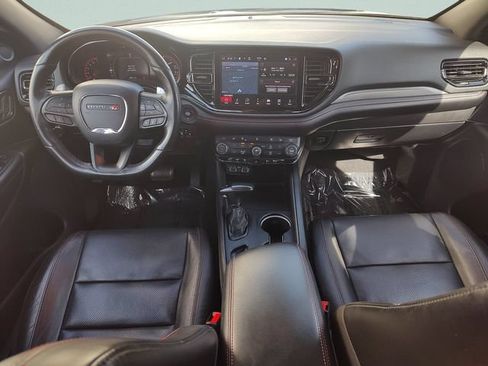 Used 2024 Dodge Durango GT RWD image 9