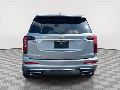 Certified 2025 Cadillac XT6 Premium Luxury AWD/4WD image 6