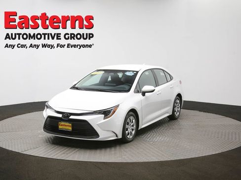 Used 2024 Toyota Corolla LE image 53