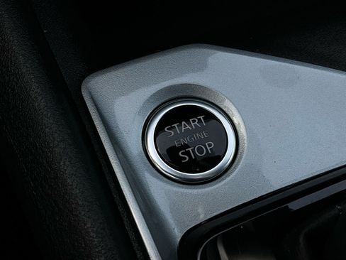 Used 2025 Nissan Altima 2.5 SV image 24