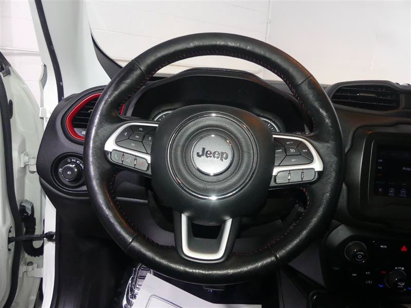 Used 2020 Jeep Renegade Trailhawk w/ Premium Leather Group AWD/4WD image 29