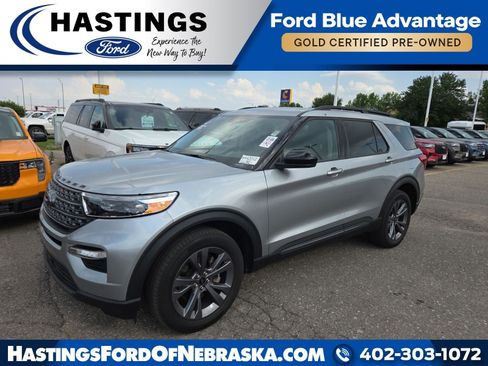 Used 2023 Ford Explorer XLT w/ Equipment Group 202A AWD/4WD image 1