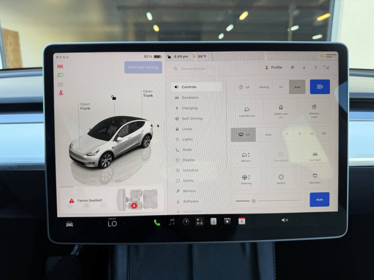 Used 2024 Tesla Model Y Long Range AWD/4WD image 34