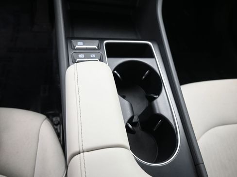 Used 2025 Hyundai Sonata SEL FWD image 19