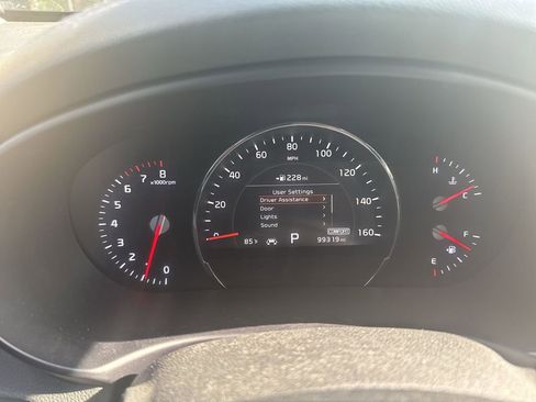 Used 2019 Kia Sorento SX image 11