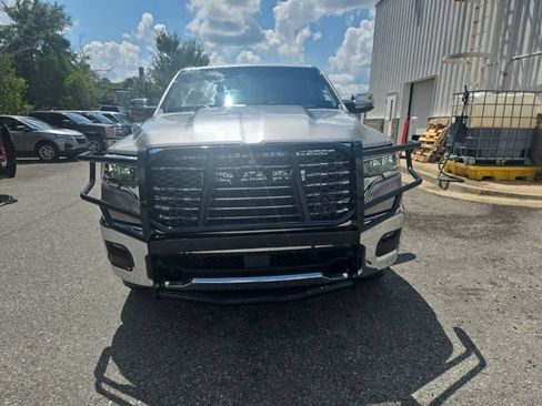 Used 2025 RAM 1500 Laramie w/ Advanced Safety Group II AWD/4WD image 8