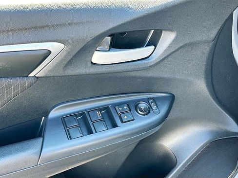 Used 2020 Honda Fit EX image 17